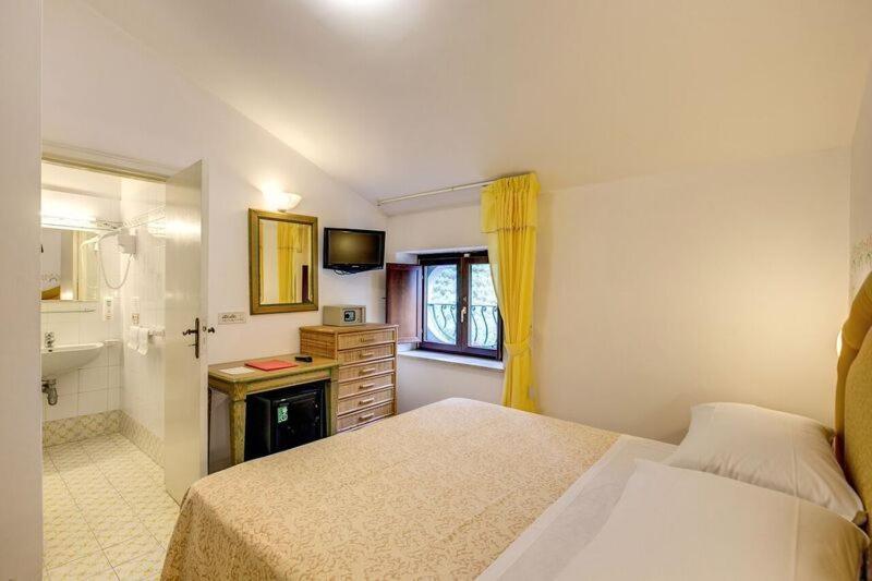 Hotel La Badia Σορέντο Εξωτερικό φωτογραφία